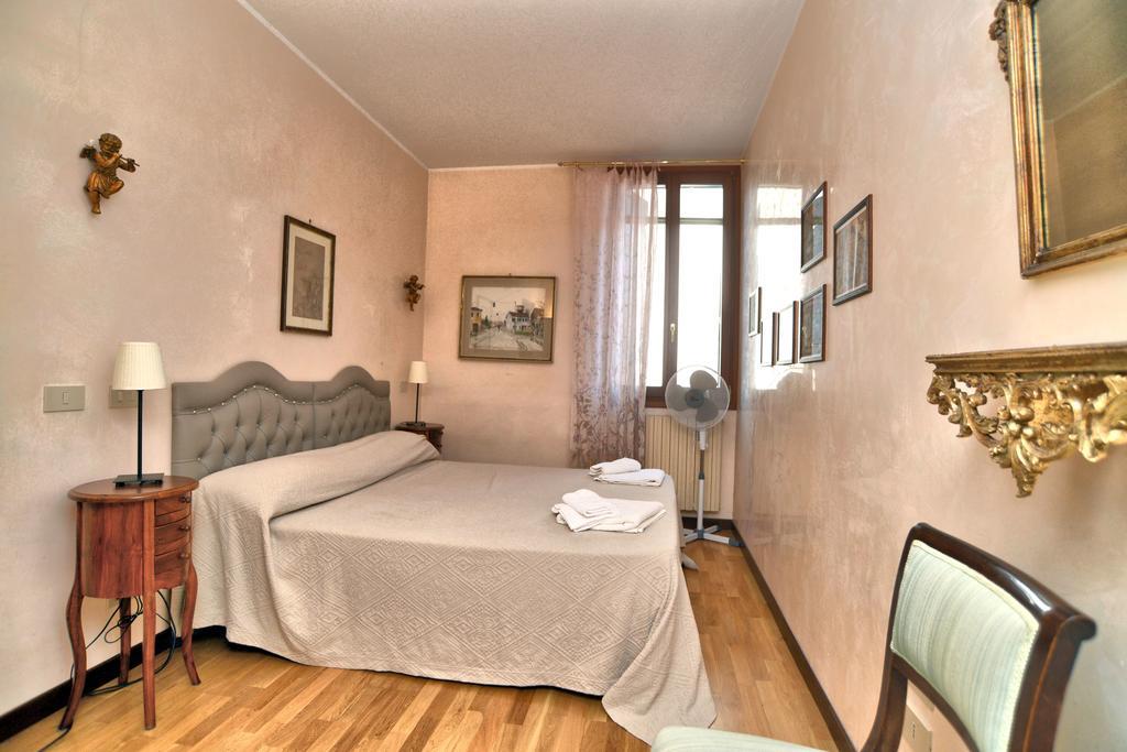 Апартаменти Biennale Apt Balcony Венеція Екстер'єр фото